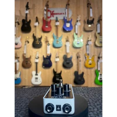 FOXGEAR RYDER Distortion image 3