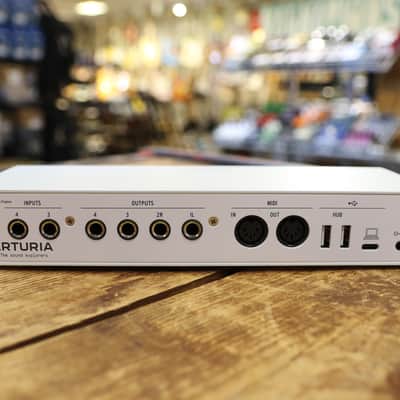 Arturia MiniFuse 4 USB-C Audio Interface 2021 - Present - White Bild 2