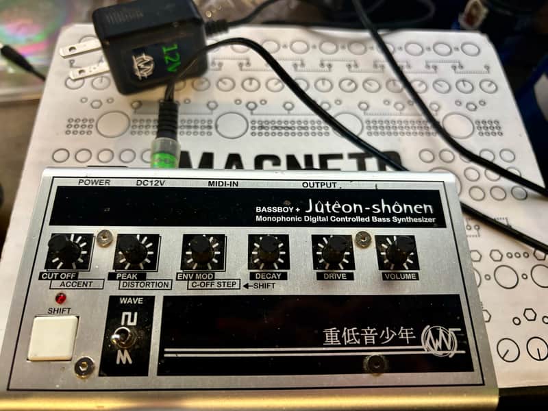 Bassboy Juteon Shonen Tb303 image 1