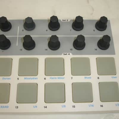 Arturia BeatStep USB/MIDI/CV Pad Controller Sequencer image 5