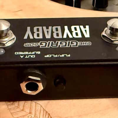 The GigRig ABY-Baby Dual Amplifier Switch Pedal (Phase Control & Isolation) V1 image 3
