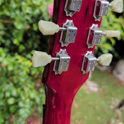 Vintage VS6-CR Reissued Series Double Cut with Gold Hardware 2010s - Cherry Red image 19