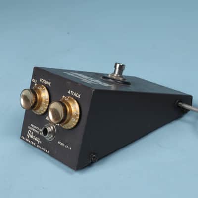 Vintage 1960s Maestro FZ-1A Fuzz Tone by Gibson Fuzz Guitar Effect Pedal image 8