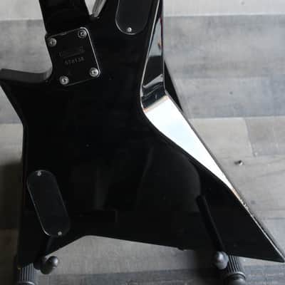 Washburn Ace Frehley AF-40 V Lightning Bolt Very Rare Guitar 1986 Black/White image 2