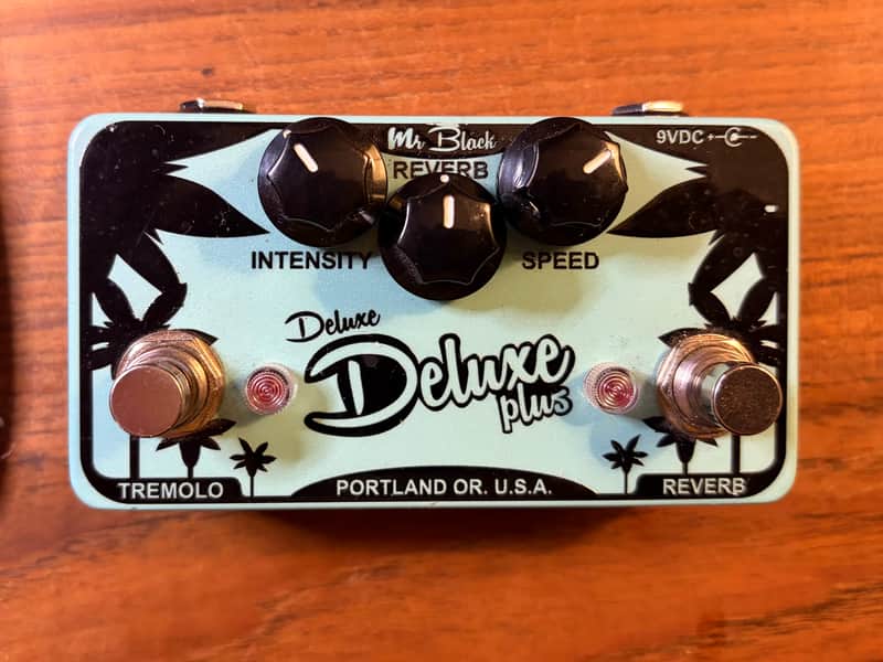 Mr. Black Deluxe DeluxePlus