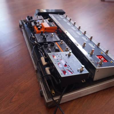Switcher Brunetti Vector image 1