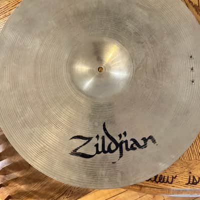 Zildjian Avedis 18” medium crash with rivets 1965-1979 image 2