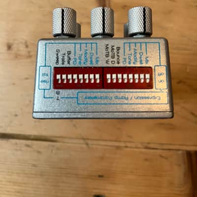 Chase Bliss Audio Dark World Dual Channel Reverb 2018 - 2024 - Silver image 2