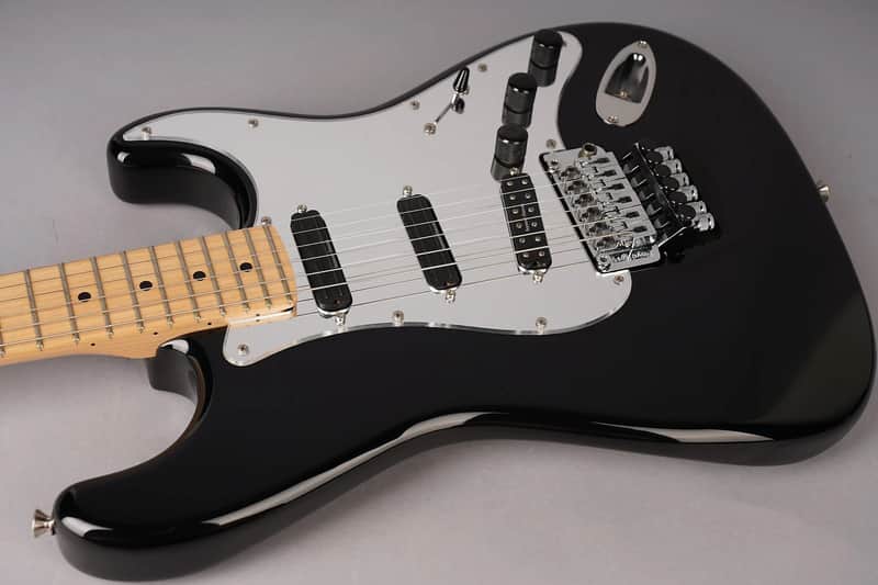 Fender ST-110FIM Iron Maiden Signature Stratocaster 2001 - 2002 - Black image 1