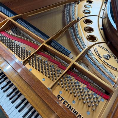 Steinway&Sons M 2000 - Walnut image 4