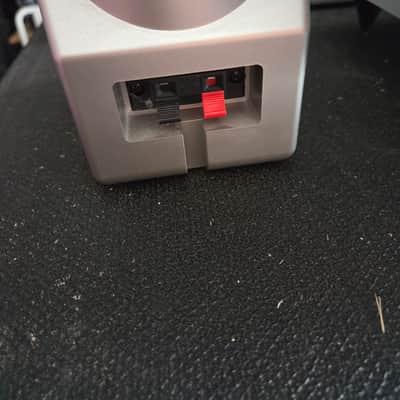 KLH Amplified Subwoofer/satellite system 2000's ?? - Grey image 9