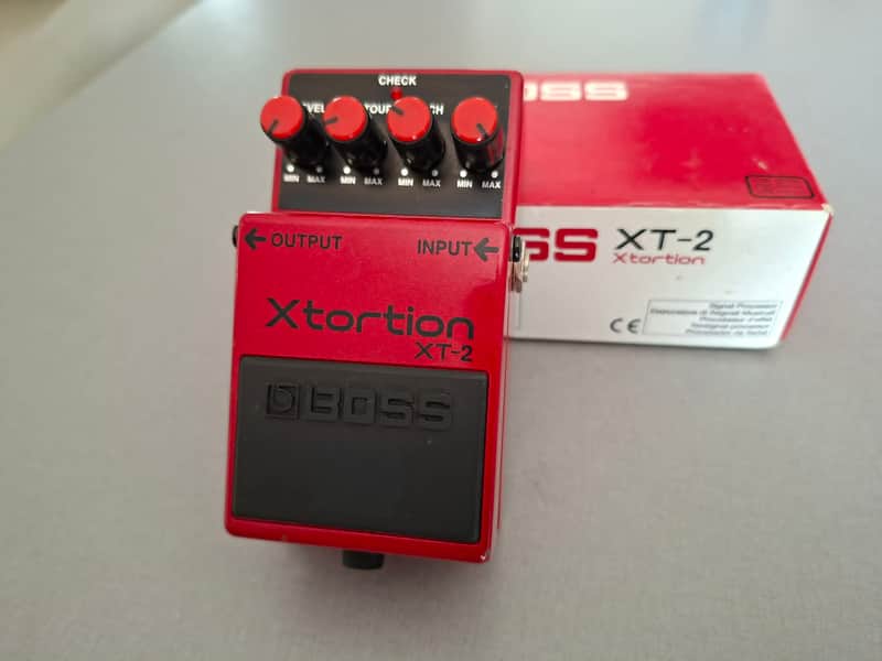 Boss XT-2 Xtortion (Silver Label) 1996 - 1998 - Red image 1