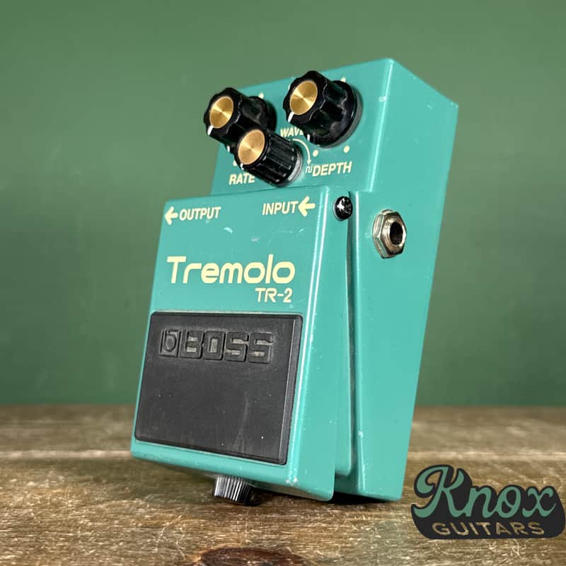 Boss TR-2 Tremolo (Silver Label) 1997 - Present - Green image 1