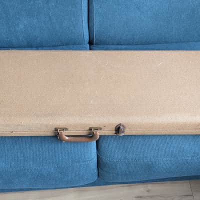 Fender Brown Case 1962 - Brown Tolex - Orange interior image 6