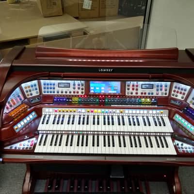 Lowrey Sterling Organ image 4