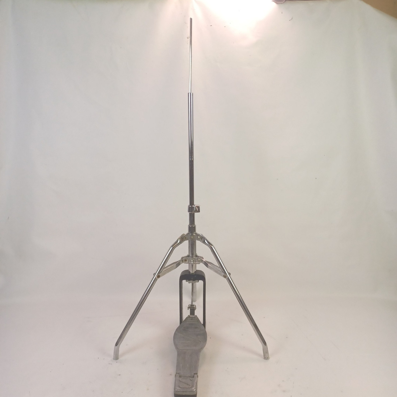 Slingerland #809 Hi-Hats Cymbals Stand Chrome Tube-Leg Vintage 1979 Tripod Base — main photograph