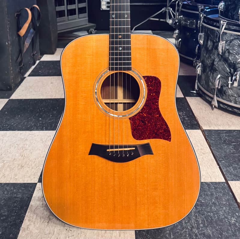 Taylor 710 (1992 - 2005) | Reverb Canada