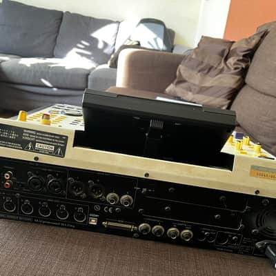 Akai MPC4000 Music Production Center image 3