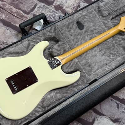 Fender American Professional II Stratocaster HSS MN 2022 Olympic White New Unplayed Auth Dealer 8lb1oz #995 image 17