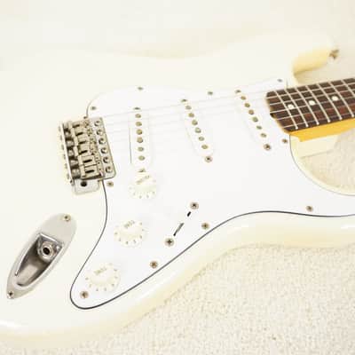 1984 Fender Japan ST62-70 Stratocaster Vintage White JV Serial image 3