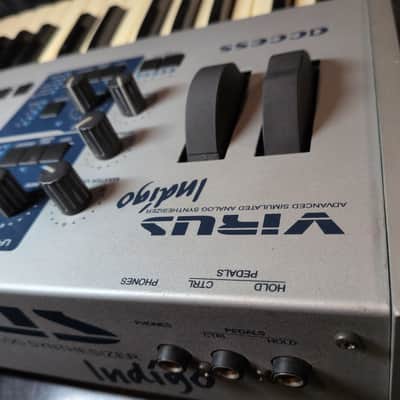 Access Virus Indigo 37-Key Digital Synthesizer 2001 - Silver & Blue image 15