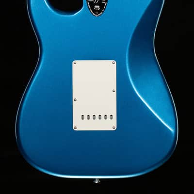 Fender American Vintage II 1973 Stratocaster Maple Fingerboard Lake Placid Blue (183) image 4