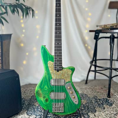 CLEARANCE: Offbeat Guitars Jacqueline TB2-34 Long Scale Bass, Get Lucky Green on Pine, Custom Fralin Pickups, Leo Quan Badass Hardware image 4