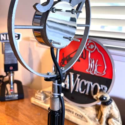 Vintage 1940's Style Astatic D104 Microphone, a fully functional NBC prop...READ image 6