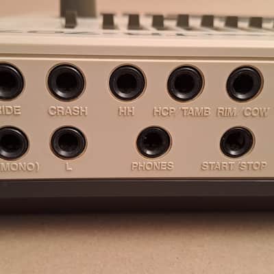 Roland TR-707 Rhythm Composer image 2