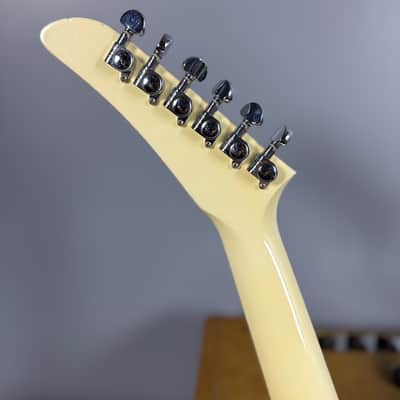 Gibson Explorer 2010 - White image 6