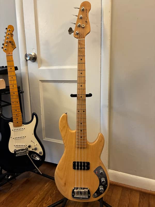 G&L L1000
