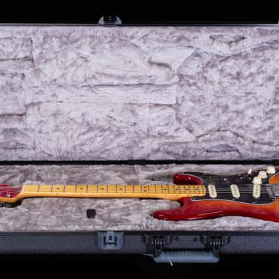 Fender American Ultra Luxe Stratocaster Maple Fingerboard Plasma Red Burst (092) image 7