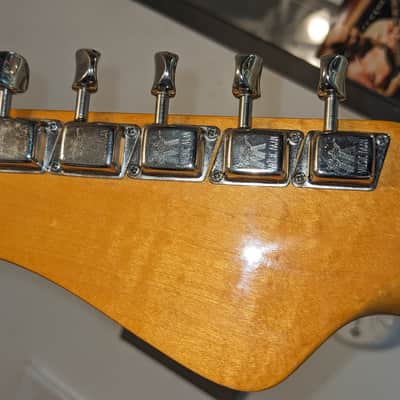 Music Man Sabre 1 1979 (pre-Ernie Ball)- 3 tone burst, all Original, except replaced knobs, ships in Hard Shell Case image 9