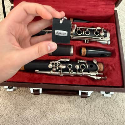 Buffet Crampon E11 Intermediate Bb Clarinet 2010s - Black image 19