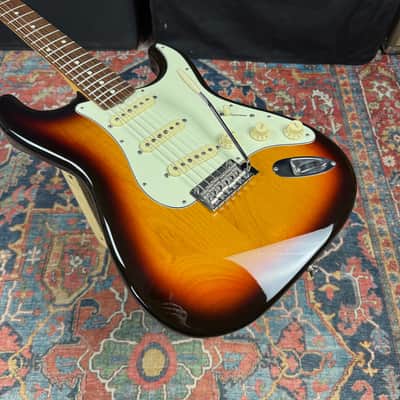 Fender Hybrid 60's Stratocaster w/USA Vintage '57-'62 Pickups - 2020 image 8