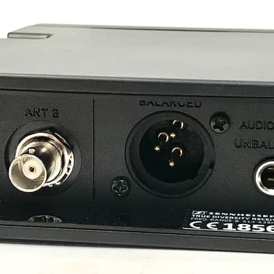 Sennheiser XS Wireless EM10/SK20 Lavalier Microphone System image 7
