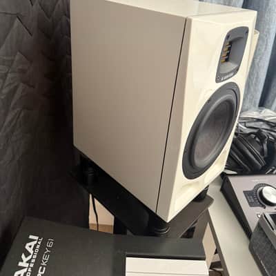 ADAM Audio A7X Active Nearfield Monitors (Pair) 2025 - White image 4
