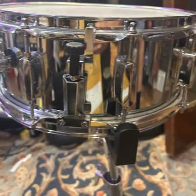 Majestic 14" x 5" Snare With Stand - Chrome image 4