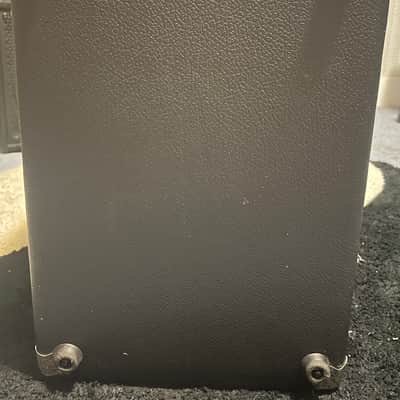 Fender Rumble 15 combo amp bass image 5