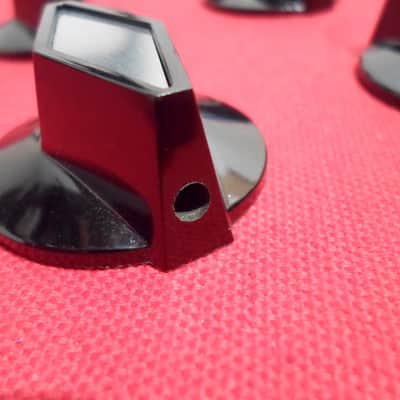 Rickenbacker Rogan TV knob  Black/Silver image 3
