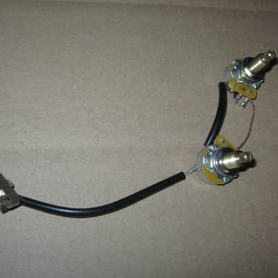 A+ 2010s Gibson control harness: 1 volume 500K audio long shaft pot + nut/washer, 1 tone 500K audio long shaft pot + nut/washer, wires, wire insulation, blue capacitor 0.022 uF, jack + nut/washer (NO switch, NO wires for connecting switch) image 23