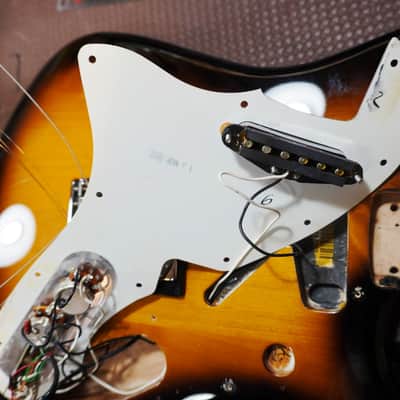 Fender Pawn Shop '70s Stratocaster Deluxe 2012 Sunburst image 19