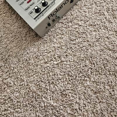 Roland MC-303 Groovebox 1990 - 1998 - Silver image 4