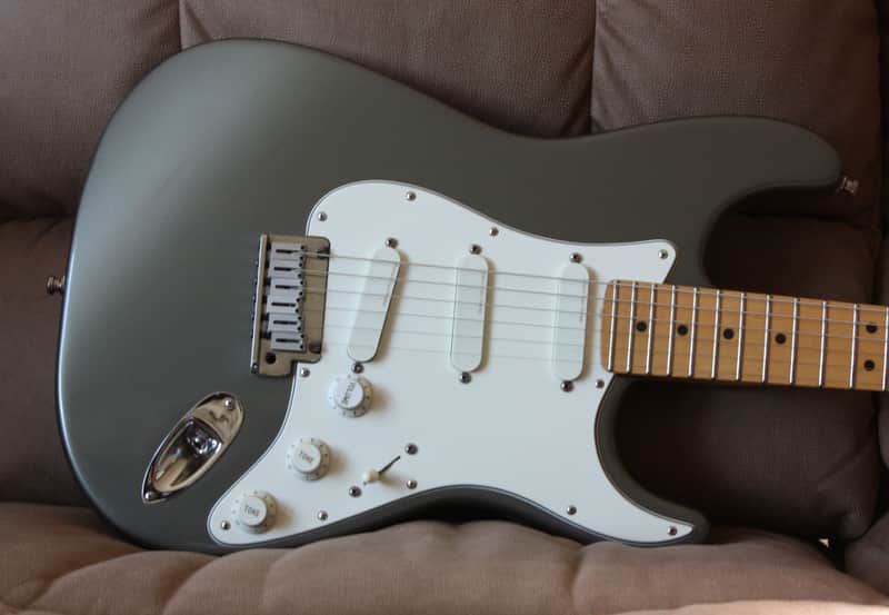 Fender Plus Stratocaster