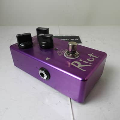 Suhr Riot Distortion Effects Pedal Free USA Shipping image 2