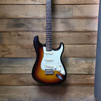 Fender American Vintage II 1961 Stratocaster (Pre-Owned) - 3-Color Sunburst w/ Case image 12