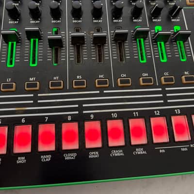 Roland AIRA TR-8 Rhythm Performer Drum Machine 2014 - Present - Black image 4
