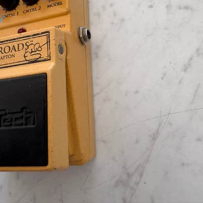 DigiTech Crossroads Eric Clapton 2000s - Yellow image 2
