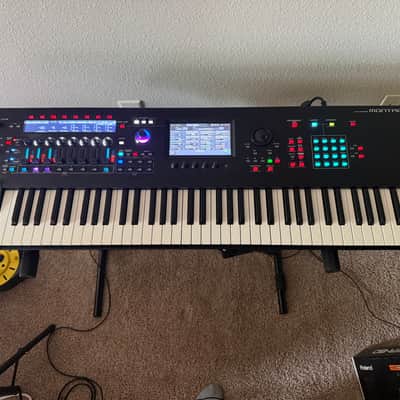 Yamaha Montage M7 76-Key Synthesizer 2023 - Present - Black