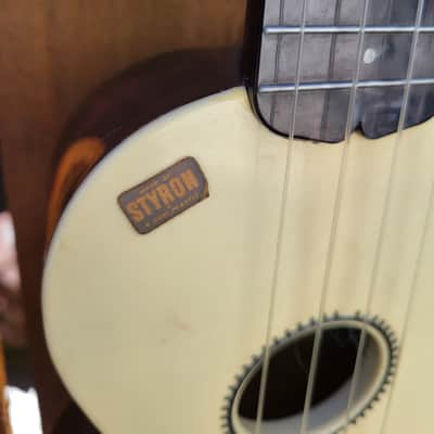 1950's Maccaferri Islander Soprano Ukulele Good Sound image 5